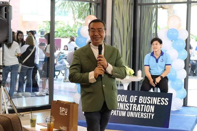 เปิดประสบการณ์เรียนรู้ DEK SPU ใน SBS Youth ENTREPRENEURS #2 ตอน "ยาดมหงษ์ไทย ฮิตติดใจคนทั่วโลก" โดย คุณธีรพงศ์ ระบือธรรม ผู้ก่อตั้งและเจ้าของบริษัทฯ