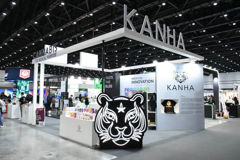 ตอกย้ำความสำเร็จผู้นำกลุ่มธุรกิจกัญชง ล่าสุดในงาน Asia International Hemp Expo and forum 2023 THCG Holding เปิดตัวแบรนด์ใหม่ KANHA แบรนด์ Edible ชื่อดัง จาก California, USA