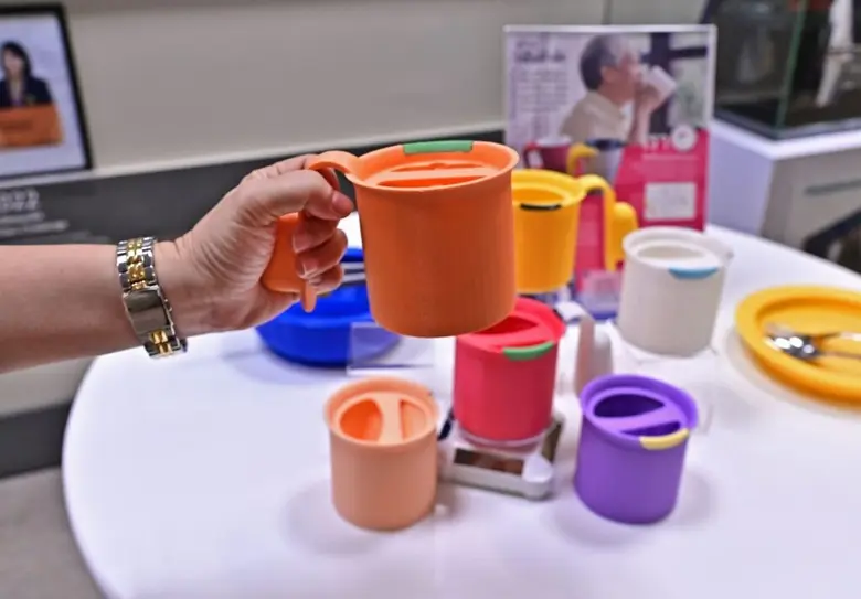 "Anti-Choke Mug" - Chula Innovation for Neuro Patients to Drink Water Confidently