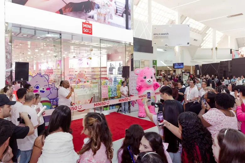 เมื่อวันที่ 9 ธันวาคม มินิโซ (MINISO) แบร...