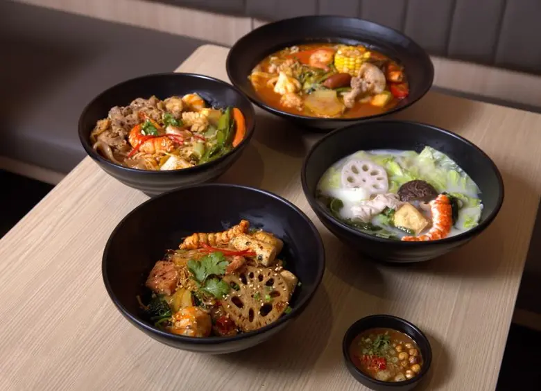 ริเวอร์ไซด์ กริลล์ ฟิช แอนด์ หม่าล่า ร้าน...