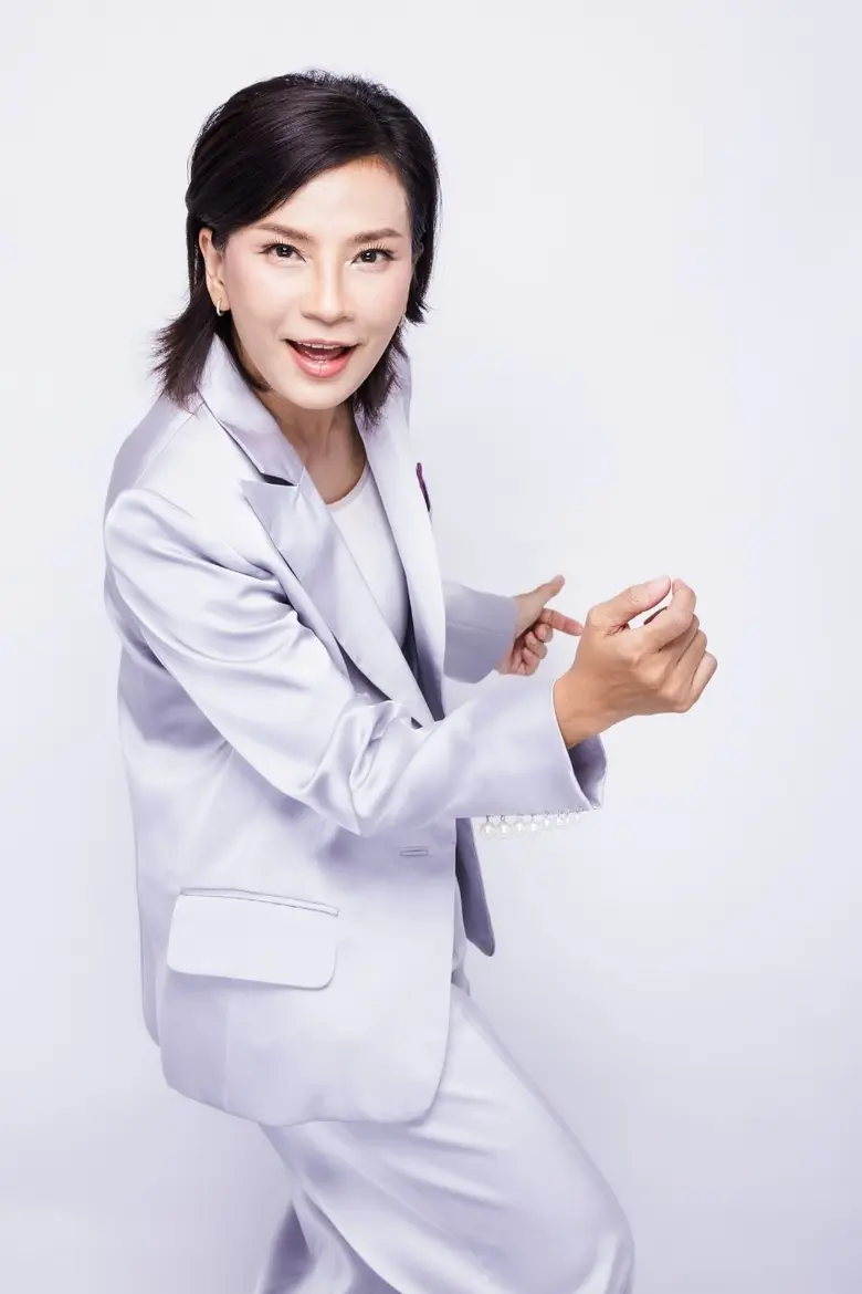 TRP (ธีรพร) ยกหน้า "เปิ้ล หัทยา" หน้าสวยเป๊ะทุกมุม..งานปัง.. เกือบลืมอายุจริง