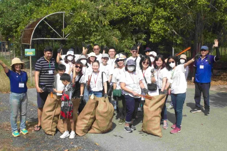 ด้วยความห่วงใยสภาพแวดล้อมและมุ่งมั่นในการ...