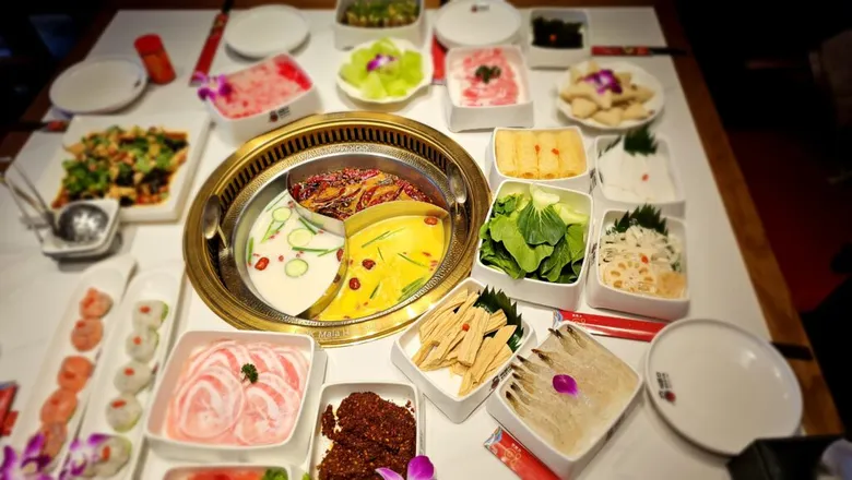 "Chula - Bantadthong - Sam Yan" - Foodies' Paradise A Hub of Hip Thai Street Food