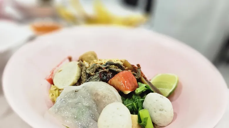 "Chula - Bantadthong - Sam Yan" - Foodies' Paradise A Hub of Hip Thai Street Food