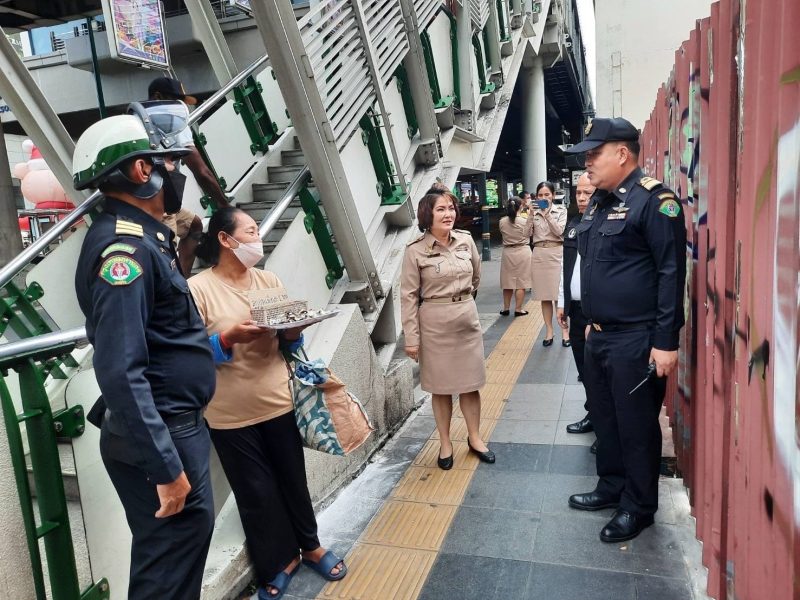นางเบญญา อินทรวงศ์โชติ ผู้อำนวยการเขตคลอง...