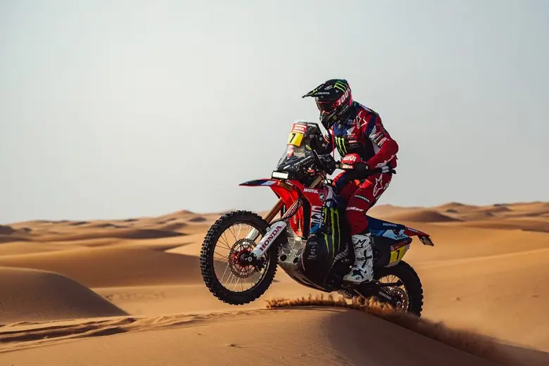 ฮอนด้า พร้อมสุดยอดตัวแข่งอย่าง CRF450 โชว...