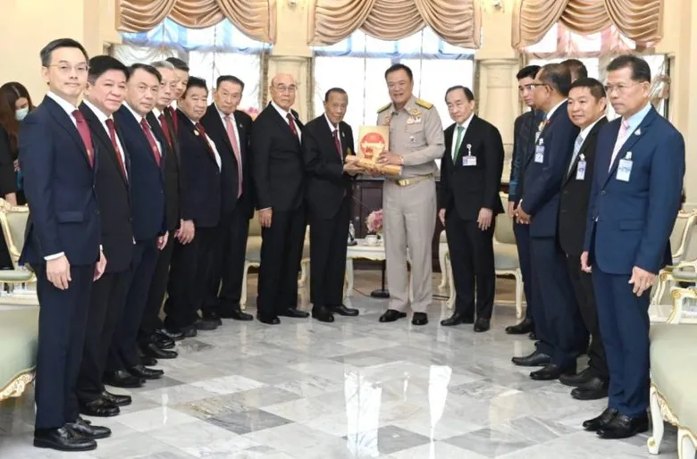 มูลนิธิป่อเต็กตึ๊ง มอบของขวัญวันเด็ก 1.9 แสนชิ้น แด่ นายอนุทิน ชาญวีรกูล รองนายกรัฐมนตรีและรัฐมนตรีว่าการกระทรวงมหาดไทย เพื่อมอบให้กับเด็กและเยาวชน เนื่องในวันเด็กแห่งชาติ ประจำปี 2567