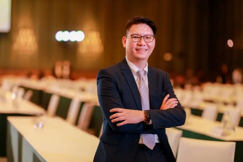 CHOW จัดทัพธุรกิจพลังงานสะอาด ร่วมโครงการ Easy E-Re...