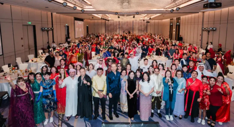 ฟอลคอนประกันภัย จัดงานปีใหม่ "Happy New Year 2024, Fair &amp; Friendly Staff Party"