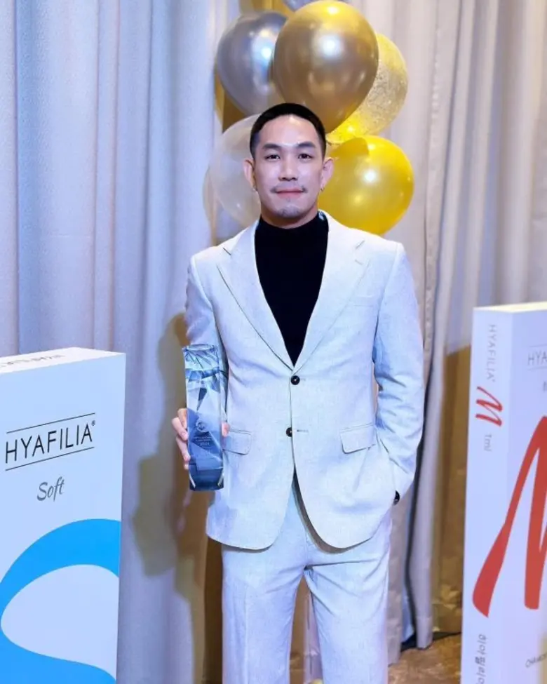 Infinity Medical Clinic รับรางวัล Top Facial Contour &amp; Skin Quality 2024 จาก VITAPHARM ASIA