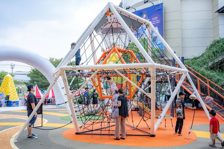 เดอะคริสตัล เอส บี ราชพฤกษ์ ขึ้นอาณาจักรเครื่องเล่น "CRYSTAL PLAYLAND" แลนด์มาร์กแห่งความสนุกสุดมันส์ หนึ่งเดียวย่านราชพฤกษ์