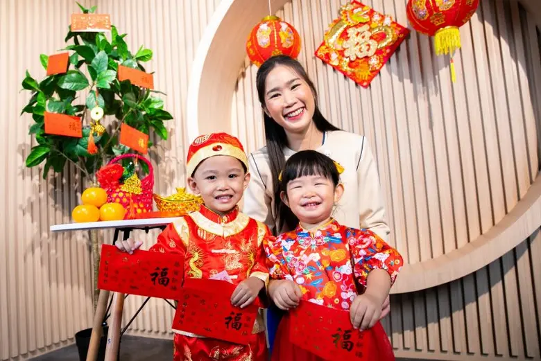 ธนาคารกรุงเทพ ฉลองเทศกาลตรุษจีน ปีมังกรทอง 2567 จัดทำซองอั่งเปา พิมพ์อักษรมงคล "ฝู" ส่ง 'ความสุข โชคดี โชคลาภ'