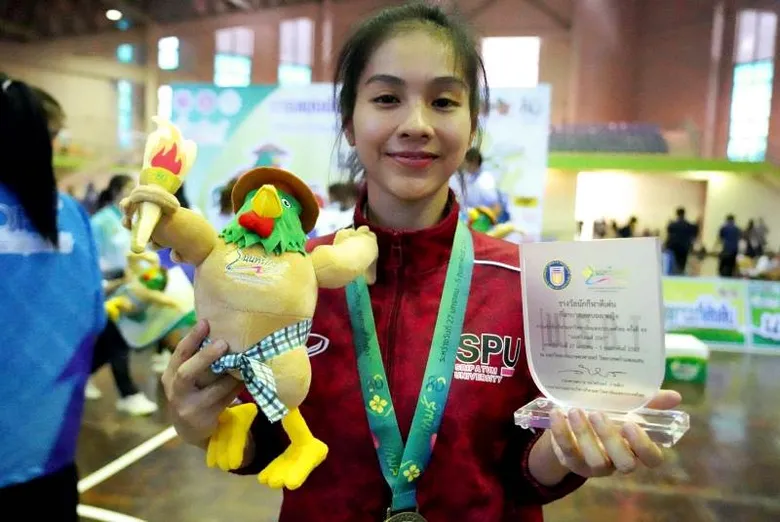 แชมป์ 7 สมัยซ้อน! ทีมบาสเกตบอลหญิง ม.ศรีปทุม คว้าเหรียญทองศึกกีฬาปัญญาชน นนทรีเกมส์ ครั้งที่ 49
