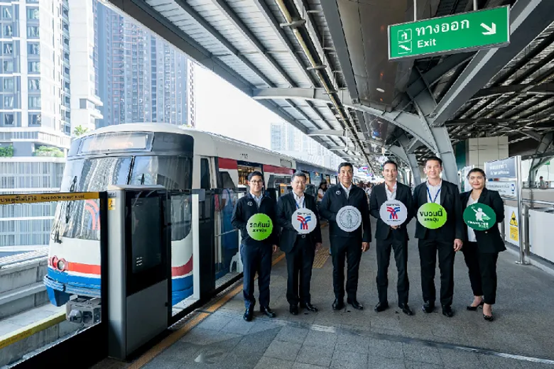 BTS Group joins forces with BMA to support the 'This Car Reduces PM2.5 Dust'