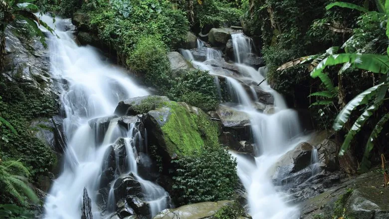 KOH SAMUI'S HIDDEN WATERFALLS: A JOURNEY THROUGH NATURE'S ARTISTRY