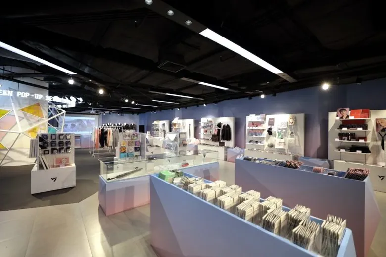 Awesome and warm welcome of "SEVENTEEN FOLLOW THE CITY BANGKOK", "SEVENTEEN POP-UP" be extended until 29 February at Siam Discovery