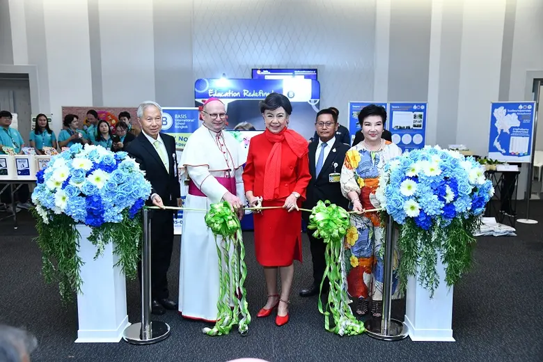 กมธ.ศาสนาฯ ร่วมกับสมาคมคาทอลิกแห่งประเทศไทย และการท่าเรือแห่งประเทศไทย จัดงาน "คนดี รักษ์โลก" มุ่งหวังให้คนรุ่นใหม่ใส่ใจความคิดที่ส่งผลต่อการรักษาสิ่งแวดล้อม