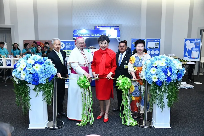 กมธ.ศาสนาฯ ร่วมกับสมาคมคาทอลิกแห่งประเทศไทย และการท่าเรือแห่งประเทศไทย จัดงาน "คนดี รักษ์โลก" มุ่งหวังให้คนรุ่นใหม่ใส่ใจความคิดที่ส่งผลต่อการรักษาสิ่งแวดล้อม