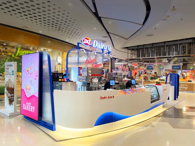 แดรี่ควีน ผุดคอนเซปต์ร้านรูปแบบใหม่ล่าสุด "DQ Lounge" จุดแวะพักเติมความหวาน ดันยอดขายโต ย้ำเบอร์ 1 ตลาดของหวานไทย