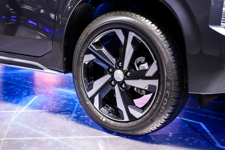 "BRIDGESTONE ECOPIA EP150 เหนือชั้นด้วยเทคโนโลยี ENLITEN(R)" นวัตกรรมล่าสุดจากบริดจสโตน ได้รับเลือกเป็นยางล้อมาตรฐานติดตั้งในรถยนต์ "New Xpander HEV และ New Xpander Cross HEV" จากมิตซูบิชิ มอเตอร์ส