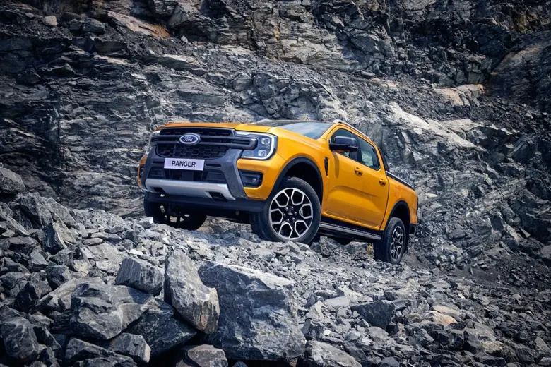 Ford Reveals Specifications and Pricing for Ford Ranger Wildtrak and Ford Everest Platinum Featuring V6 Diesel Engines