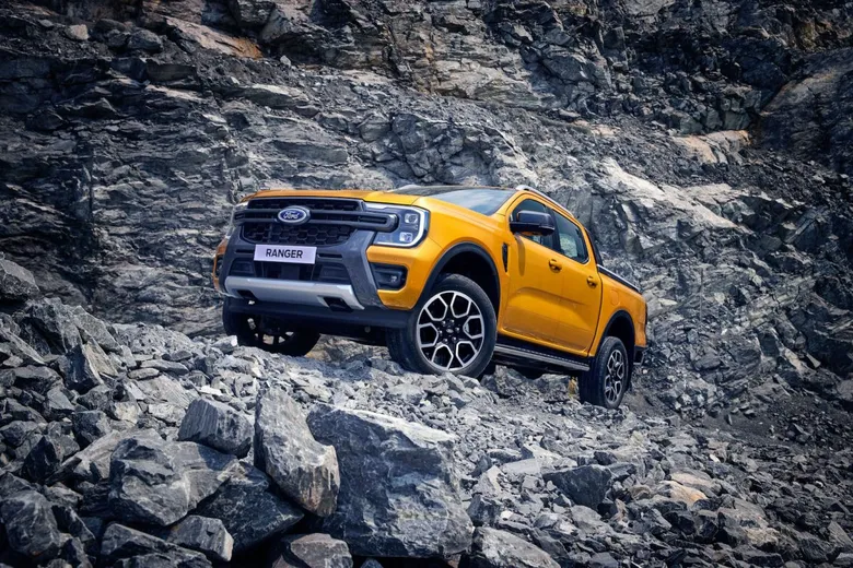 Ford Reveals Specifications and Pricing for Ford Ranger Wildtrak and Ford Everest Platinum Featuring V6 Diesel Engines