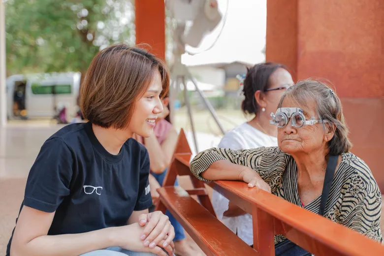 กลับมาอีกครั้งกับโครงการ OWNDAYS EYE CAMP โครงการดีๆ ที่ โอนเดส์ ต้องการคืนกำไรส่วนหนึ่งสู่สังคม ด้วยการมอบแว่นตาให้กับพื้นที่ห่างไกล