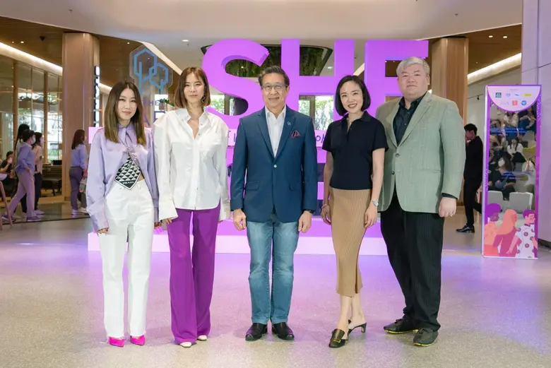 เดอะ ปาร์ค ร่วมสนับสนุนวันสตรีสากล จัดงาน "SHE RISES" ส่งต่อแรงบันดาลใจ และฉลองความสำเร็จของผู้หญิง โดย คริส หอวัง และคนดังหลากหลายวงการ