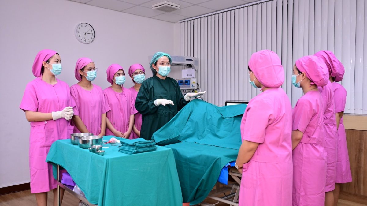 วิทยาลัยพยาบาลศาสตร์อัครราชกุมารี โชว์หลักสูตร "พยาบาลศาสตรบัณฑิต (หลักสูตรนานาชาติ) 4 ปี" มุ่งเน้นการผลิตบัณฑิตรอบรู้ มาตรฐานสากล รองรับอนาคต