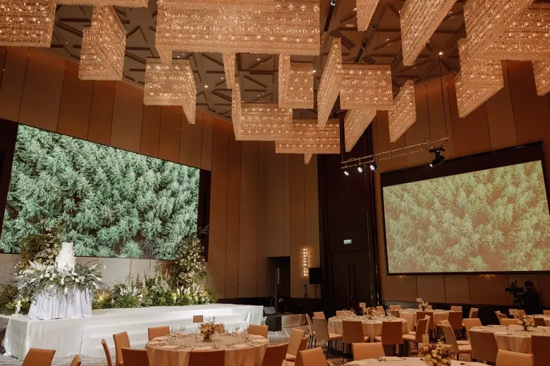 เนรมิตงานแต่งงานสุดหรูในฝันใจกลางเมือง กับงาน"ENCHANTED GARDEN WEDDING GALA" ที่ โรงแรมชาเทรียม แกรนด์ กรุงเทพฯ