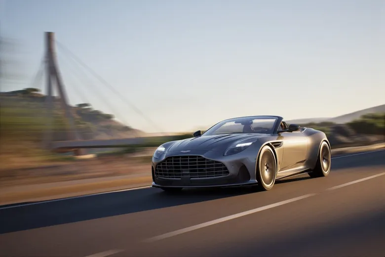 แอสตัน มาร์ติน แบงคอก เปิดตัว DB12 Volante ที่สุดแห่งยนตรกรรม Super Tourer เปิดประทุน อย่างเป็นทางการ