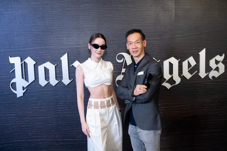เดียร์น่า ประกบเหล่าอินฟลูฯ สายแฟ (ชั่น) ร่วมงานเปิดตัวแว่นตาระดับโลก Palm Angels