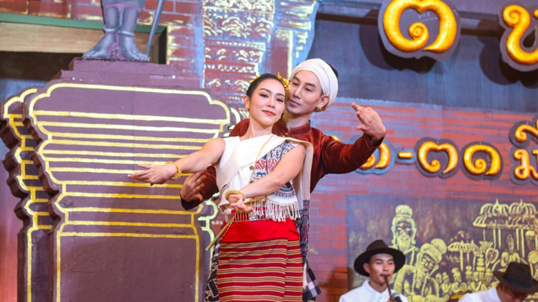 ตามรอยพระนางจามเทวีราชนารีสามนคร จากลวปุระ ถึงหริภุญไชย สู่อาลัมพางค์ ในงานแอ่วตลาดกาดหมั้ว ที่ ซีคอน บางแค