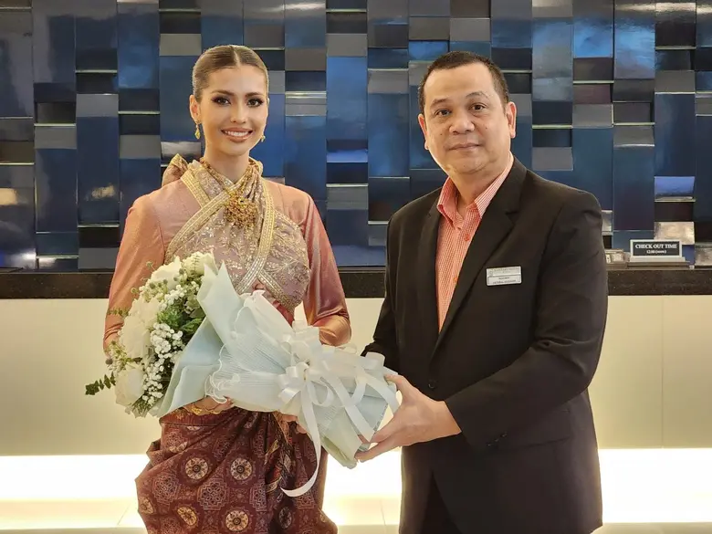 โรงแรมแคนทารี โคราช ต้อนรับ แอนโทเนีย โพซิ้ว รองอันดับ 1 มิสยูนิเวิร์ส 2023 อย่างยิ่งใหญ่อีกครั้ง เนื่องในโอกาสร่วมพิธีเฉลิมฉลอง "งานย่าโม"