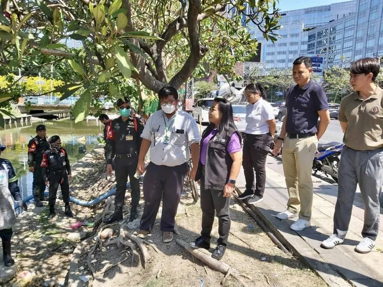 เขตปทุมวันเร่งแก้ปัญหาคนเร่ร่อนและขยะในพื้นที่ พร้อมจัดระเบียบผู้ค้าหน้าสวนลุมพินี