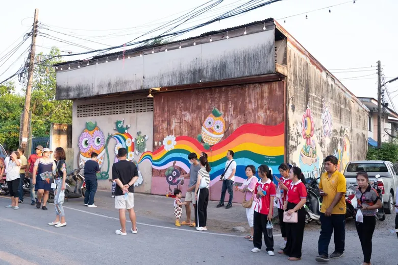เบเยอร์ สนับสนุนงาน Street art & Craft จังหวัดนครนายก มอบสีเนรมิตสตรีทอาร์ตริมน้ำสุดเก๋ บนผนังกว่า 100 เมตร