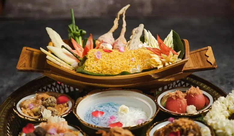 เอร็ดอร่อยกับ "บุฟเฟ่ต์นานาชาติมื้อกลางวัน" ฉลองต้อนรับ "วันสงกรานต์" พร้อมหน้าทั้งครอบครัว ที่ ห้องอาหารฟู๊ดเอ็กซ์เชนจ์ โนโวเทล กรุงเทพ สุขุมวิท 20