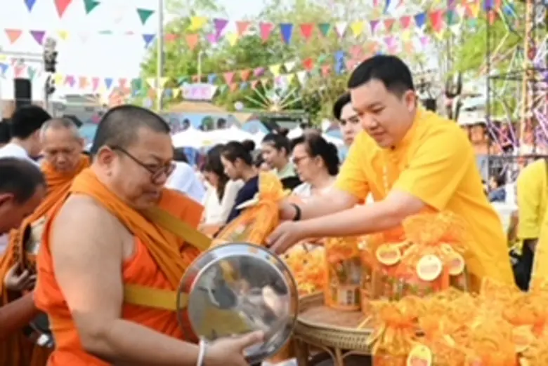 ไวไว ร่วมต้อนรับนักท่องเที่ยว ร่วมงานประเพณีสงกรานต์ "ป๋าเวณีปี๋ใหม่เมืองเจียงใหม่" ประจำปี 2567
