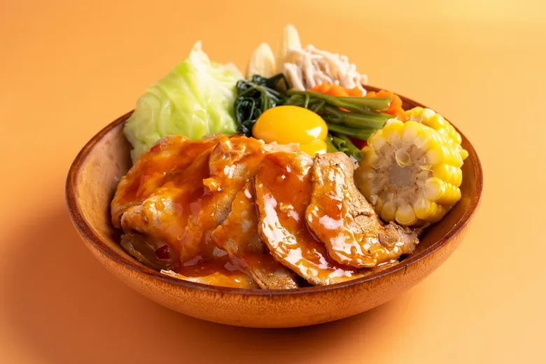 From 1st April - 31st May 2024 Come for Our Chef's New Dishes "Roast Pork with Steamed Rice" and "Roast Beef with Steamed Rice" at Cafe Kantary