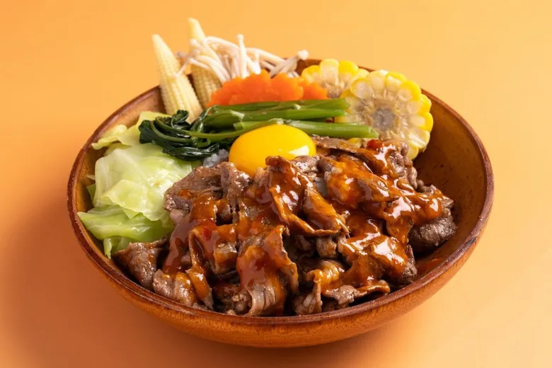 From 1st April - 31st May 2024 Come for Our Chef's New Dishes "Roast Pork with Steamed Rice" and "Roast Beef with Steamed Rice" at Cafe Kantary