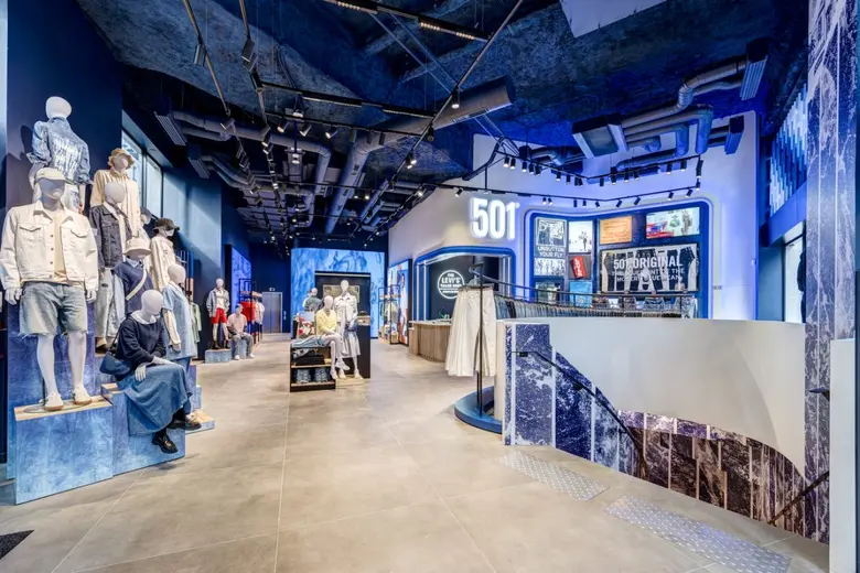 Levi's(R) opens "Levi's(R) Champs-Elysees", its new flagship store on the iconic avenue and a new exciting destination for denim lovers in Paris