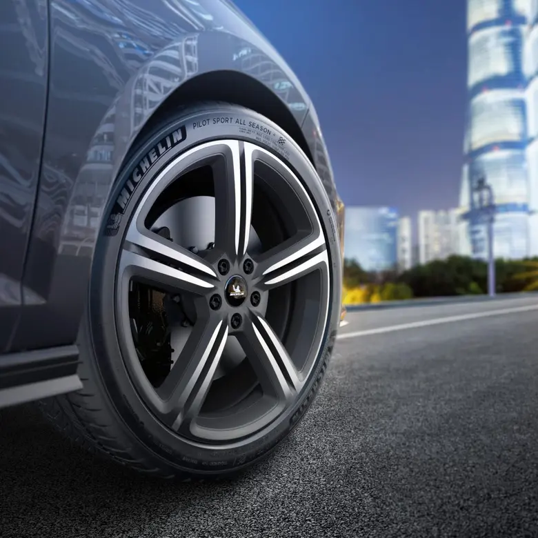 Michelin proposes three tire ranges for the new all-electric Porsche Macan