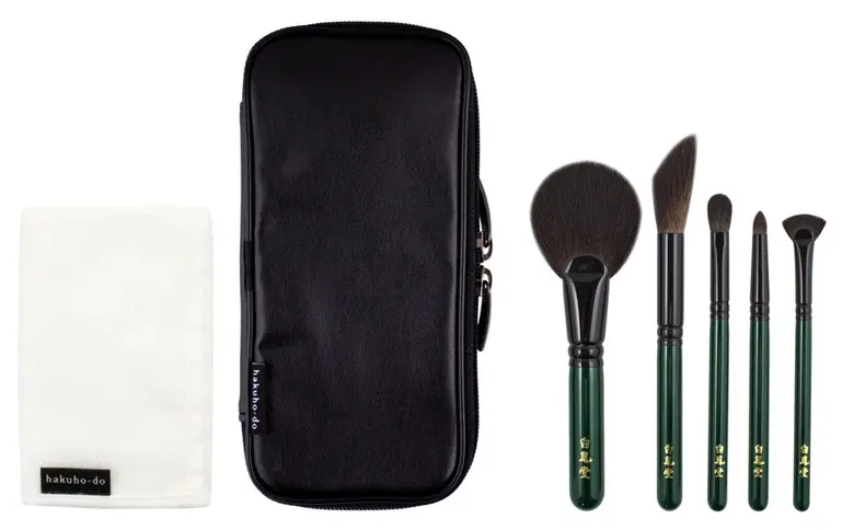 กลับมาอีกครั้ง!! HAKUHODO Pop Up Store (ฮากุโฮโดะ ป๊อป อัพ สโตร์) อันดับ 1 แปรงแต่งหน้านวัตกรรมความงามจากญี่ปุ่น พบกับสินค้าสุดเอ็กซ์คลูซีฟเฉพาะประเทศไทย 1 - 9 มิถุนายนนี้ ชั้น M ไอคอนสยาม