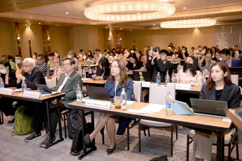 สถาบันโภชนาการ จัดประชุมชี้แจงและรับฟังความคิดเห็นจากภาคเอกรัฐและภาคเอกชนที่เกี่ยวข้อง เกี่ยวกับข้อเสนอพัฒนากฎระเบียบและมาตรการกำกับดูแลอาหารแพลนต์เบส