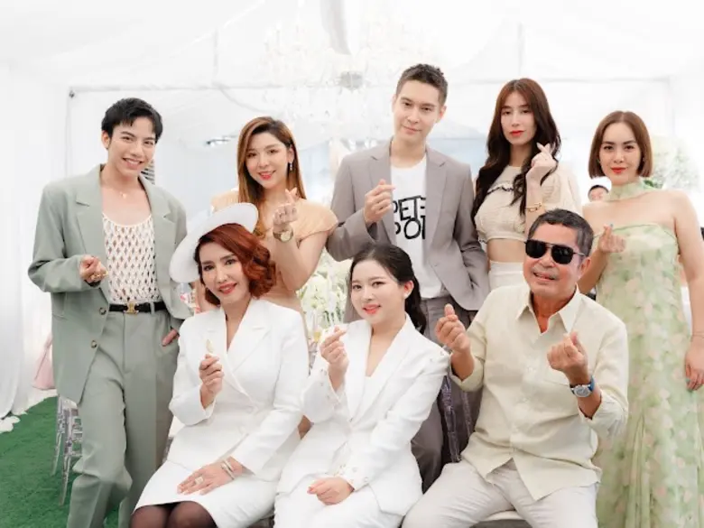 คุณหมอลูกไม้ แพทย์หญิง เจนณิสตา วิจิตรานุ...