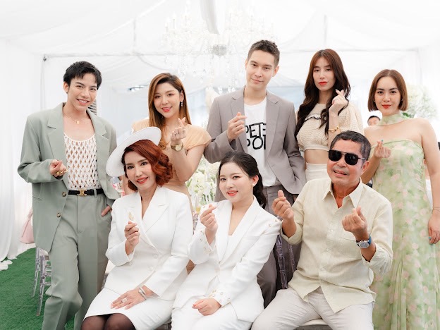 คุณหมอลูกไม้ แพทย์หญิง เจนณิสตา วิจิตรานุ...