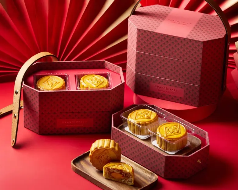 GRAND HYATT ERAWAN BANGKOK UNVEILS MOONCAKE COLLECTION 2024 FOR MID-AUTUMN FESTIVAL