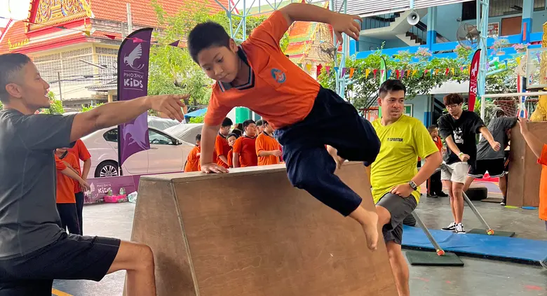 ฝ่ายกิจกรรมองค์กรเพื่อสังคม บริษัท ล็อกซเ...