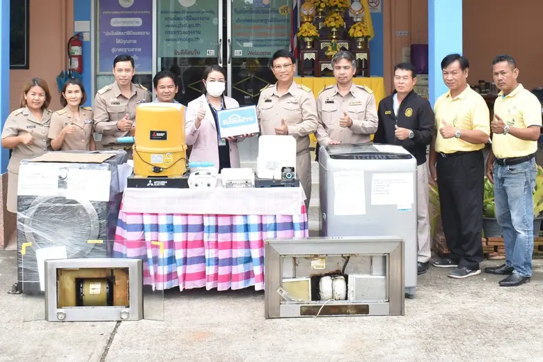 นางสาวชญาภา ทองวงศ์ ผู้จัดการสาขา บริษัท ...